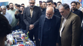بازدید استاندار خوزستان از غرفه دانشگاه جامع علمیکاربردی در نمایشگاه دستاوردهای پژوهش و فناوری استان