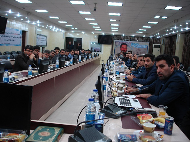 جلسه دکتر بدری معاون اداری و مالی دانشگاه با رؤسای مراکز آموزش علمی کاربردی خوزستان